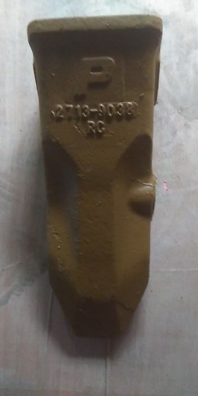 DOOSAN S130  Daewoo DH130  dientes de cuchara puntas de cuchara 2713-9038  diente con material duradero para máquinas de movimiento de tierras Daewoo