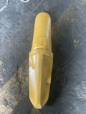 Dientes del cubo de la marca del TIG del tipo excavador Bucket Teeth 48 de K30RC KOMATSU Hensley del acero de aleación - dureza 52HRC