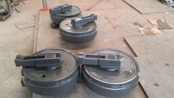 El tren de aterrizaje profesional del excavador parte la rueda loca delantera para todo el modelo de la marca